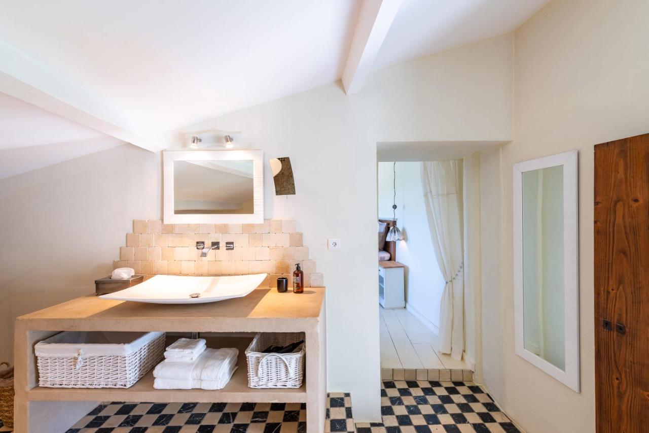 Maison D'Hotes Les Caroubiers Montségur-sur-Lauzon Εξωτερικό φωτογραφία